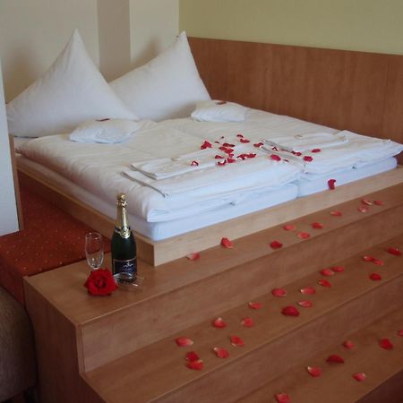Hotel Panska Licha Брно Экстерьер фото